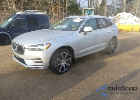 2021 Volvo Xc60 T5 Inscription z USA, uszkodzony, nr VIN YV4102RL1M1753613